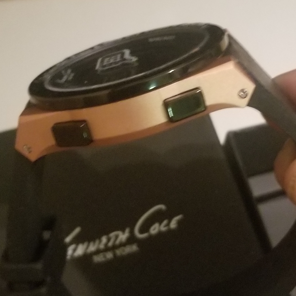 Watch - Picture 5 of 9